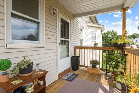 Exterior - 7 Trent St, Woonsocket, RI 02895 photo 2 of 9