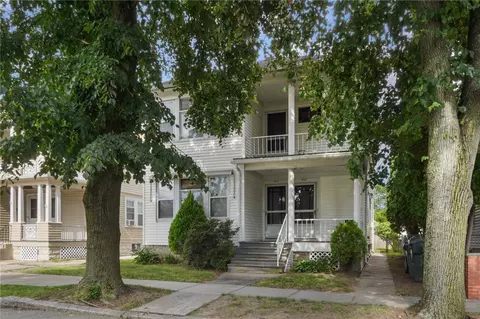 715 Academy Ave, Providence, RI 02908