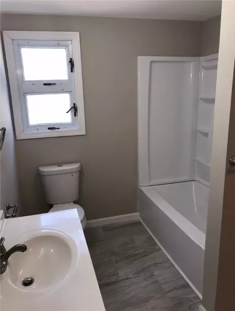 191 Canfield Ave, Warwick, RI 02889 photo 4