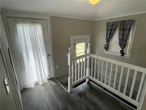 32 Salix St, Warwick, RI 02889 photo 9
