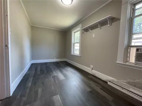 32 Salix St, Warwick, RI 02889 photo 5