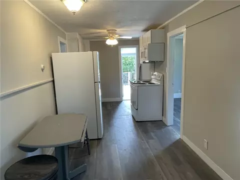 32 Salix St, Warwick, RI 02889 photo 4