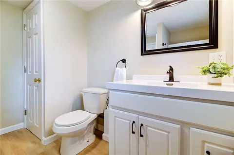 Bath - 128 John St, Warwick, RI 02889 photo 1 of 2