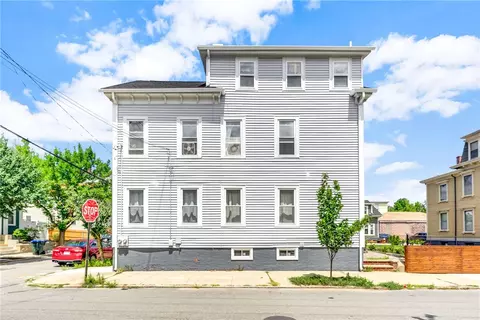 78 Courtland St, Providence, RI 02909