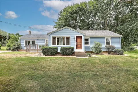 61 Reservoir Ave, Johnston, RI 02919