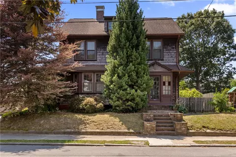 120 Smith St, Cranston, RI 02905