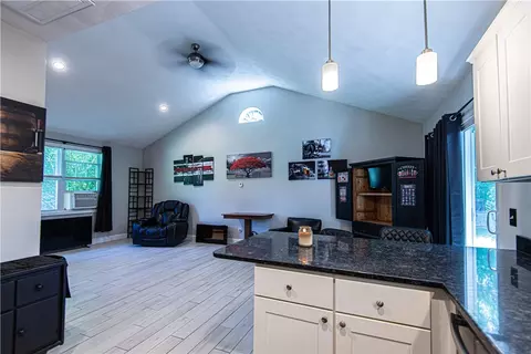 Living - 69 Junction St, Warwick, RI 02889 photo 1 of 3