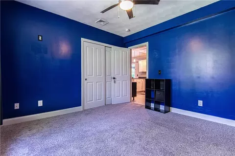 Bedroom - 69 Junction St, Warwick, RI 02889 photo 2 of 2