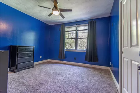 Bedroom - 69 Junction St, Warwick, RI 02889 photo 1 of 2