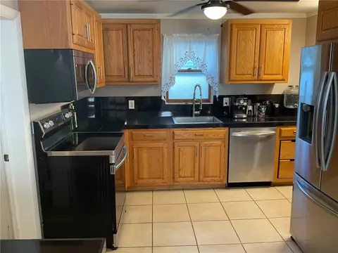 39 Ottawa Ave, Warwick, RI 02889 photo 10