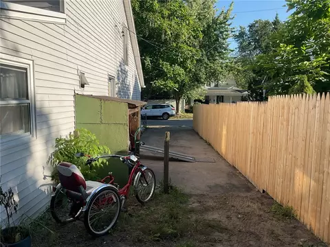39 Ottawa Ave, Warwick, RI 02889 photo 24