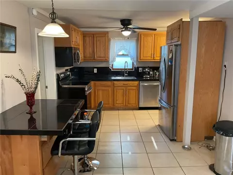 39 Ottawa Ave, Warwick, RI 02889 photo 9