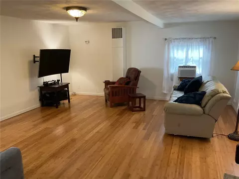 39 Ottawa Ave, Warwick, RI 02889 photo 6