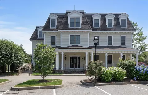 Exterior - 3958 Post Rd #11, Warwick, RI 02886 photo 2 of 2