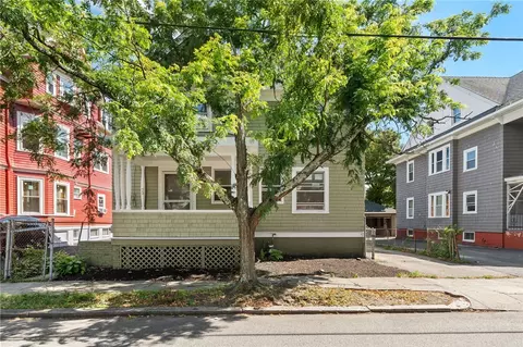 72 Whitmarsh St, Providence, RI 02907