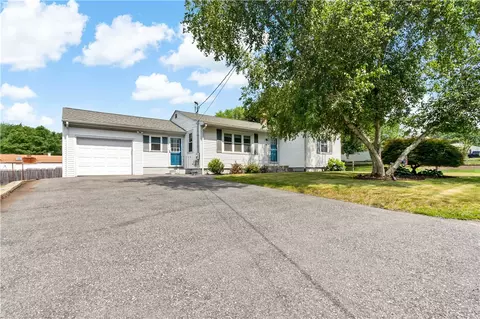 45 Notre Dame Ave, Cumberland, RI 02864