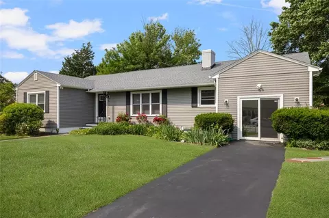 6 Humes Ave, Warwick, RI 02889