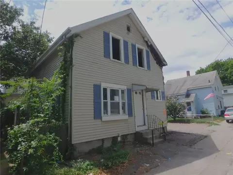 14 Martin Ct, Pawtucket, RI 02860