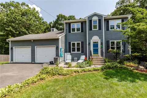 20 Birch View Ct, Cranston, RI 02921