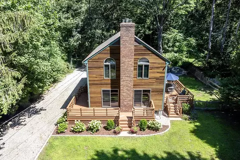 25 Little Rest Rd, Kingston, RI 02881
