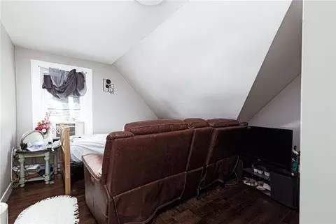 Bedroom - 81 Pierce St, Westerly, RI 02891 photo 6 of 8