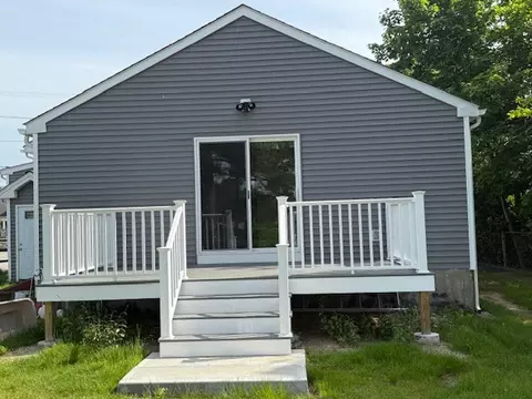 292 Main Ave, Warwick, RI 02886 photo 4