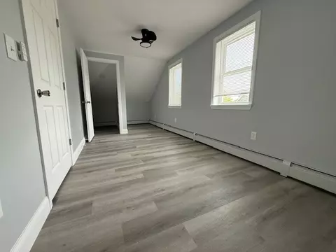 292 Main Ave, Warwick, RI 02886 photo 5