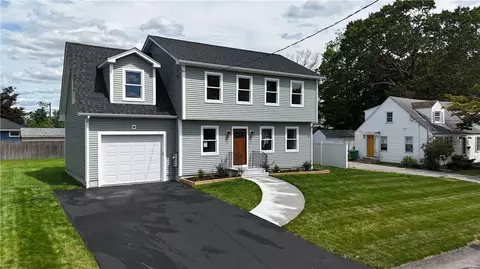 16 George St, Warwick, RI 02888