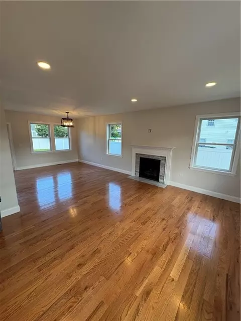 Living - 16 George St, Warwick, RI 02888 photo 2 of 4