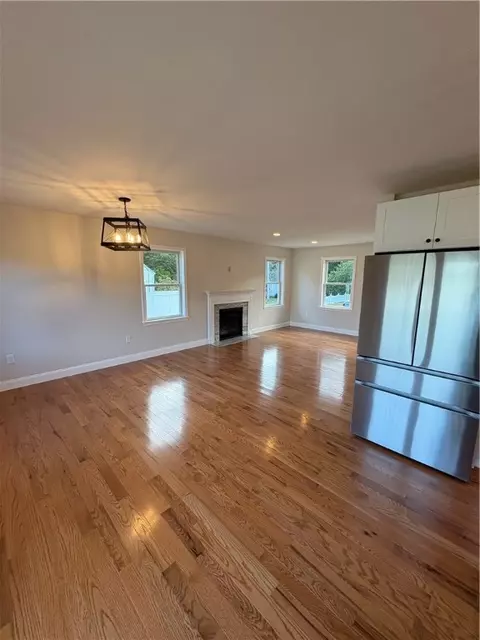 Living - 16 George St, Warwick, RI 02888 photo 3 of 4