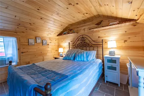 Bedroom - 76 Long Meadow Dr, Glocester, RI 02814 photo 2 of 3
