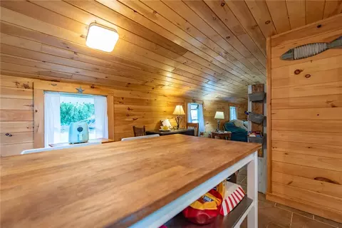 Kitchen - 76 Long Meadow Dr, Glocester, RI 02814 photo 2 of 3