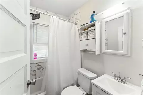40 Baxter St, Woonsocket, RI 02895 photo 12