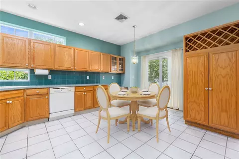 Kitchen - 24 Intervale Rd, Smithfield, RI 02917 photo 2 of 3