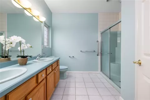 Bath - 24 Intervale Rd, Smithfield, RI 02917 photo 2 of 3