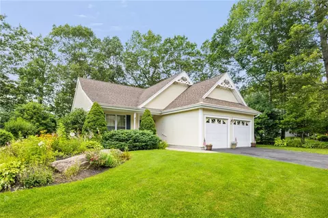 24 Intervale Rd, Smithfield, RI 02917