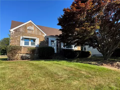 55 Ward Ave, Westerly, RI 02891