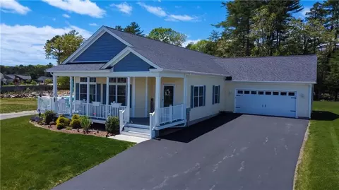 22 Fescue Ln, South Kingstown, RI 02879