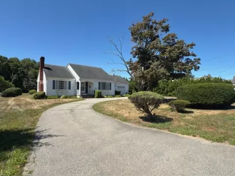 Exterior - 37 Post Rd, Westerly, RI 02891 photo 1 of 6