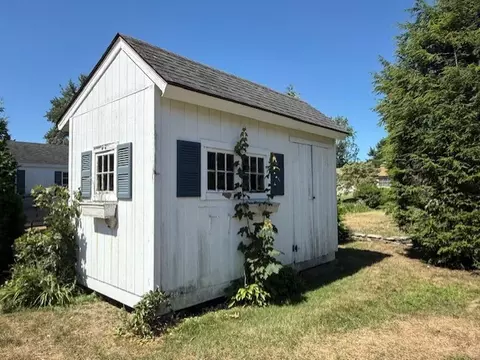 Exterior - 37 Post Rd, Westerly, RI 02891 photo 5 of 6