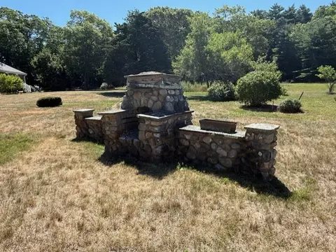 Exterior - 37 Post Rd, Westerly, RI 02891 photo 4 of 6