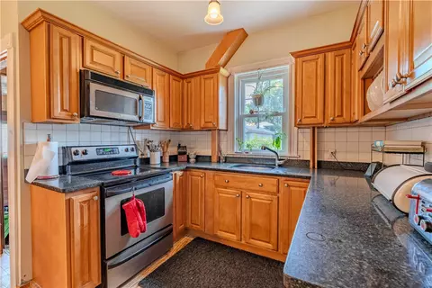 Kitchen - 48 Central St, Warwick, RI 02886 photo 2 of 2