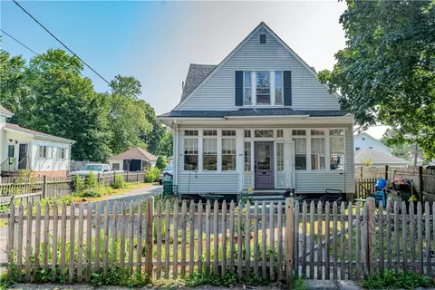 Exterior - 48 Central St, Warwick, RI 02886 photo 2 of 7