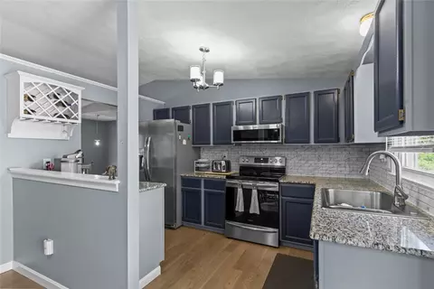 162 Pine St, Warwick, RI 02888 photo 13