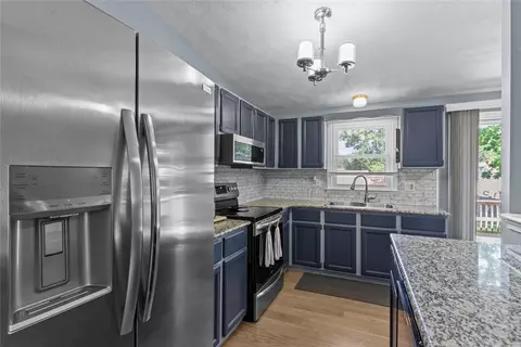 162 Pine St, Warwick, RI 02888 photo 17