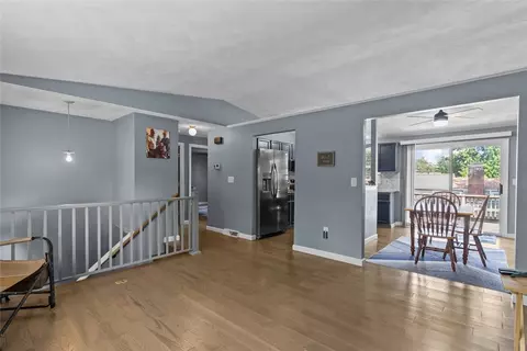 162 Pine St, Warwick, RI 02888 photo 21