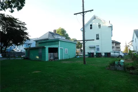 Exterior - 118 Summer St, Woonsocket, RI 02895 photo 4 of 5
