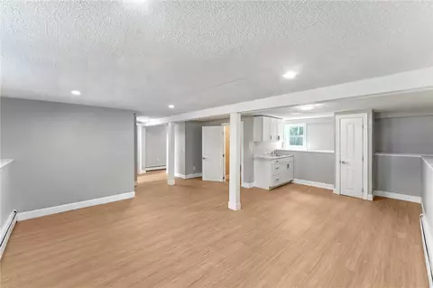 Living - 73 Ormsby Ave, Warwick, RI 02886 photo 5 of 9