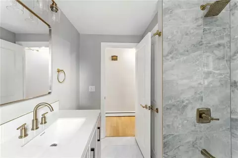 Bath - 73 Ormsby Ave, Warwick, RI 02886 photo 3 of 4