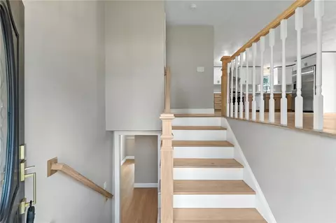Entry Way - 73 Ormsby Ave, Warwick, RI 02886 photo 1 of 2
